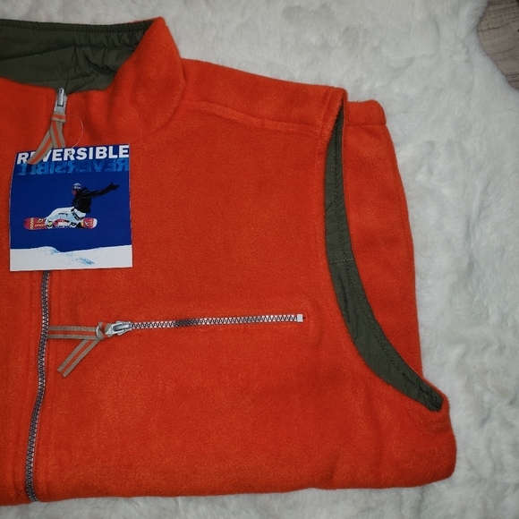 Men Reversible Vest Jacket - Picture 4 of 10
